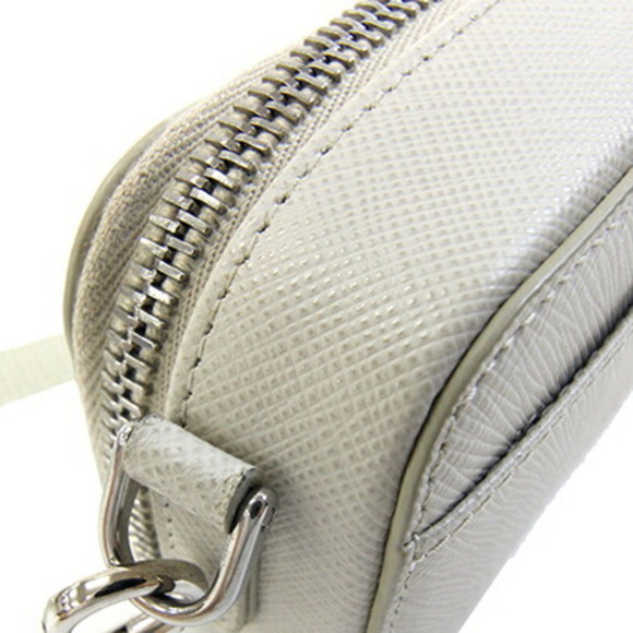 PRADA White Leather Saffiano Shoulder Bag - Picture 6 of 8